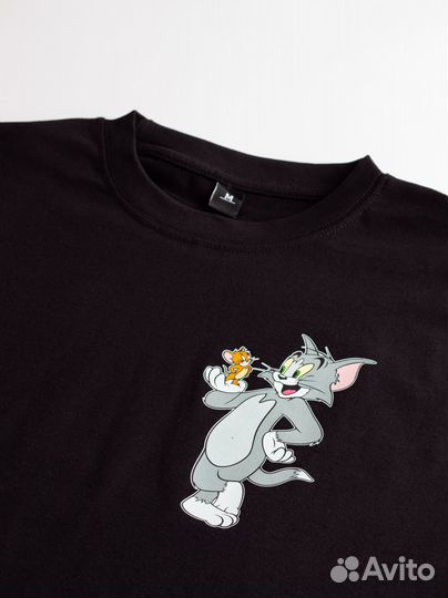 Черная футболка Том и Джерри