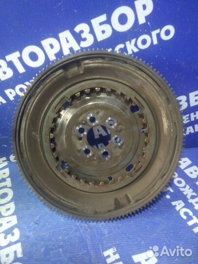 Маховик Volkswagen Jetta 6 седан CAX 2012