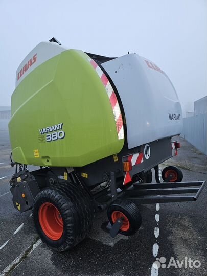 Пресс-подборщик Claas Variant 380, 2010