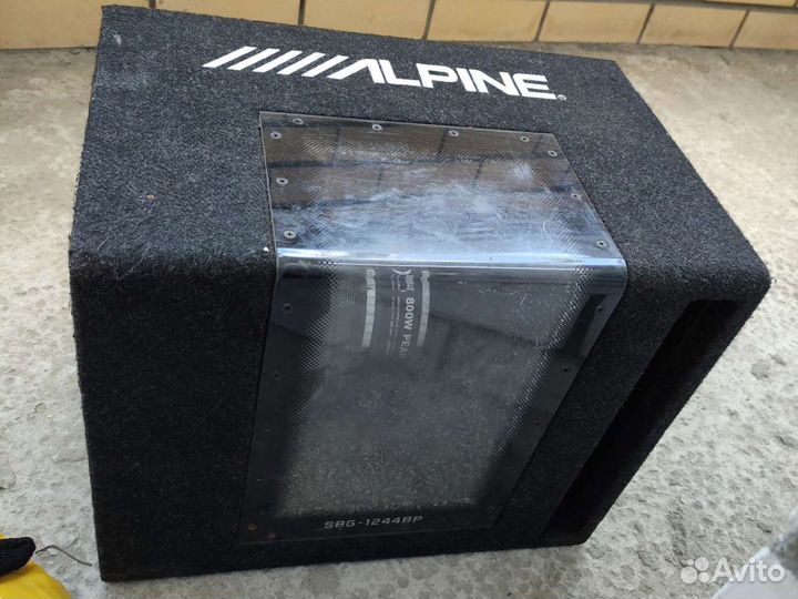 Сабвуфер Alpine SBG - 1244BP
