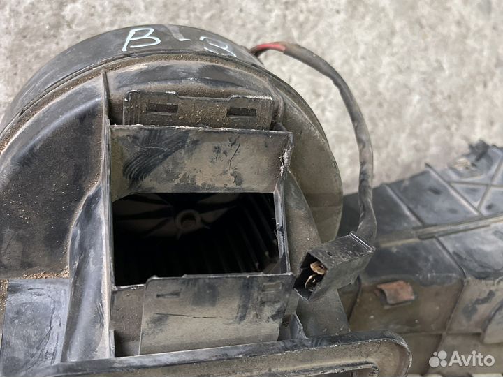 Моторчик печки Volkswagen Passat B4