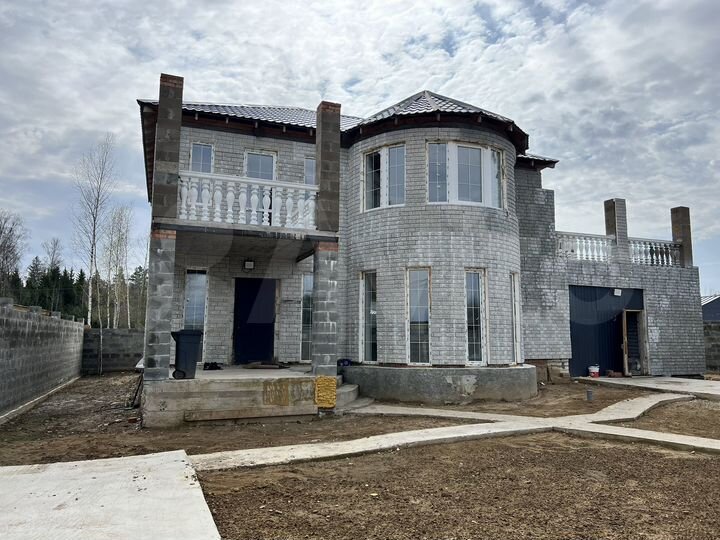 Дом 266 м² на участке 6,2 сот.