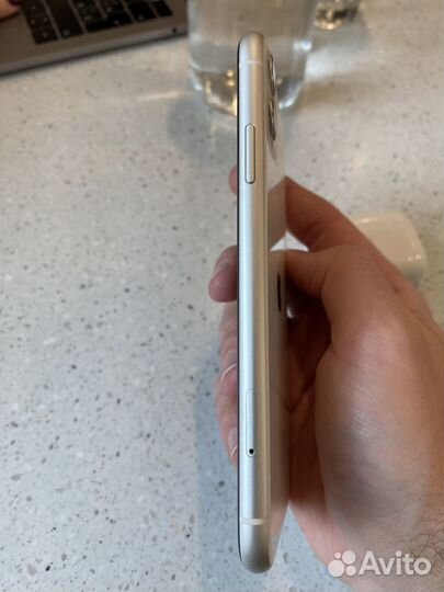 iPhone 11, 256 ГБ