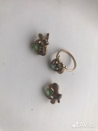Золотые серьги