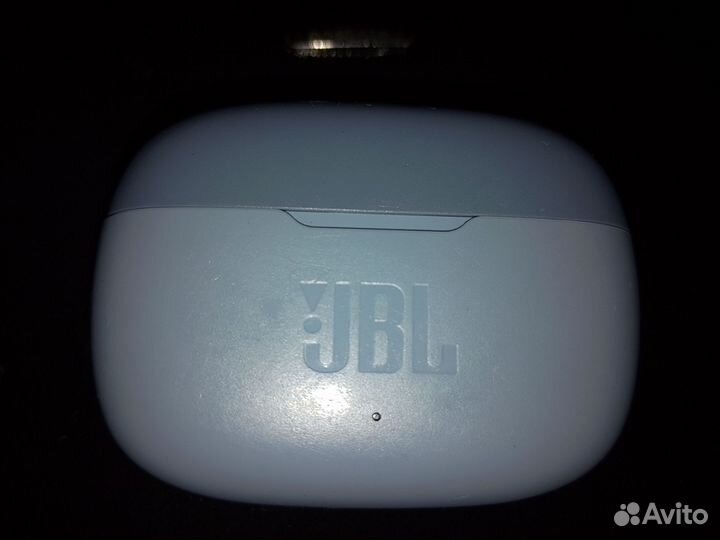Кейс от наушников jbl wave200tws