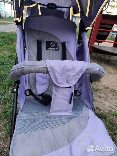 Прогулочная коляска трость