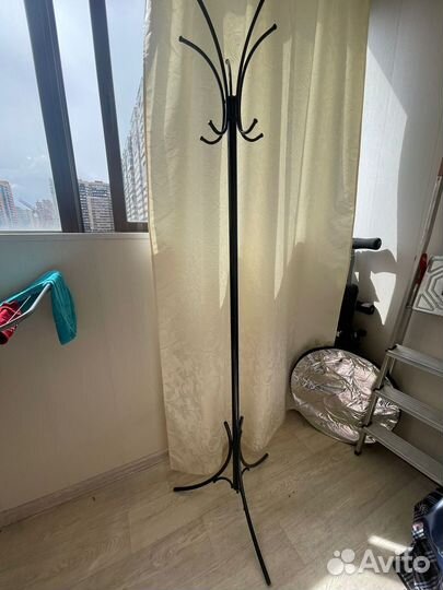 Вешалка в прихожую