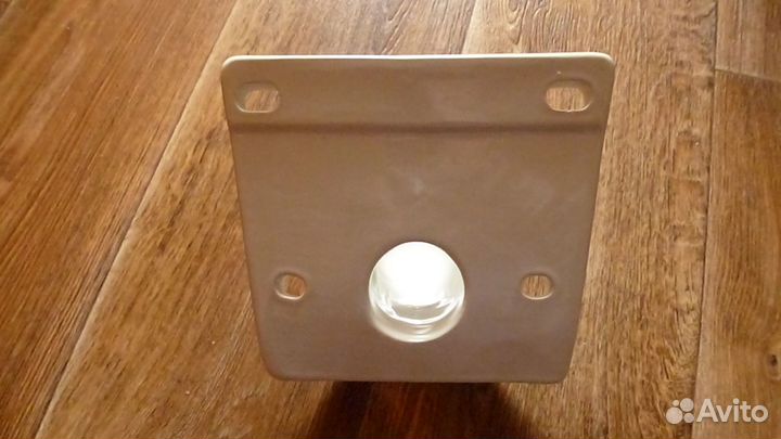 Площадка для сливного бачка