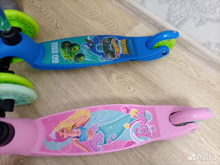 Самокаты новые,со светящимися колесами