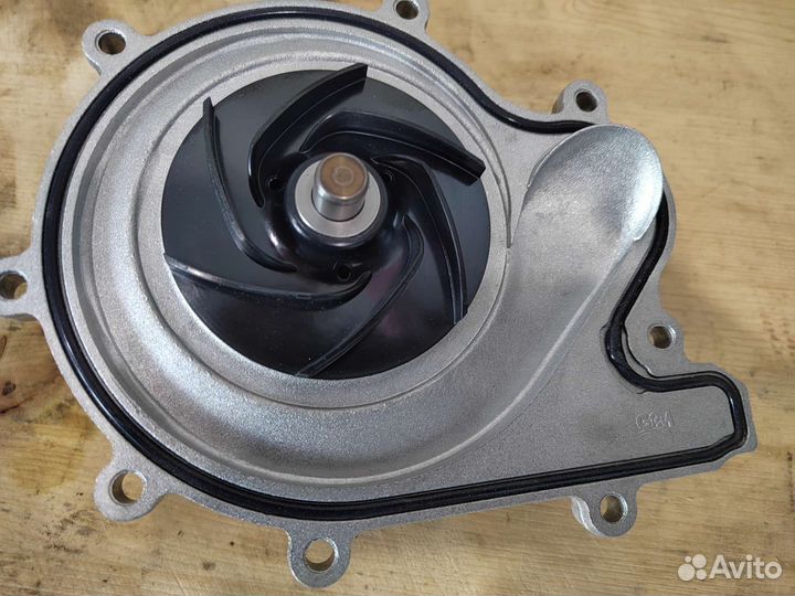 Помпа на газель cummins isf 2.8 оригинал