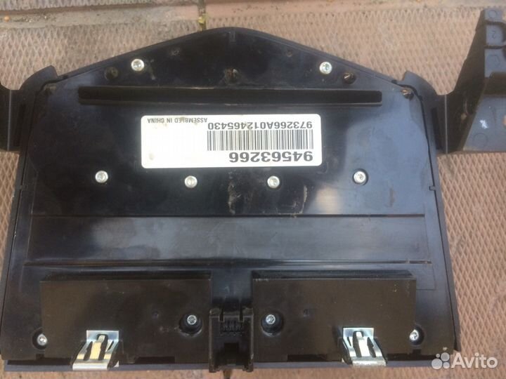 Панель магнитолы Шевроле Круз