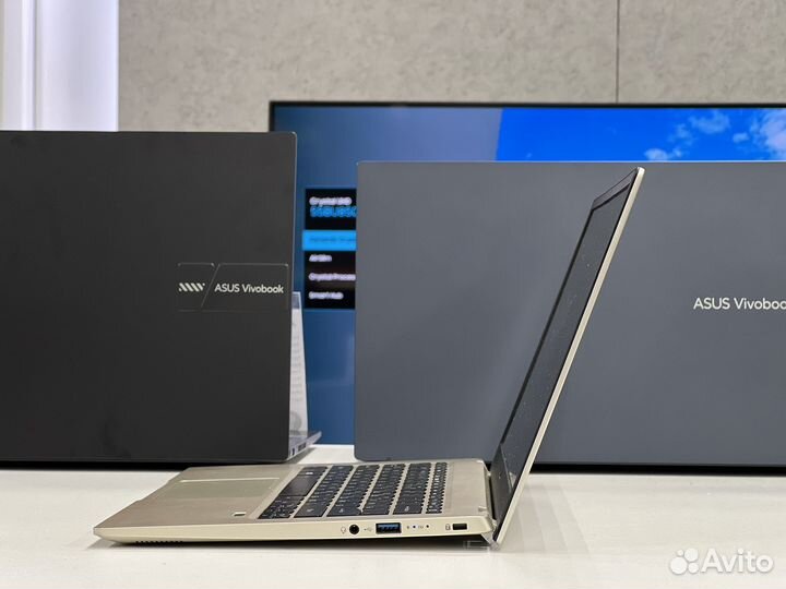 Шустрый Acer Swift 14 IPS SSD 4 ядра Металл