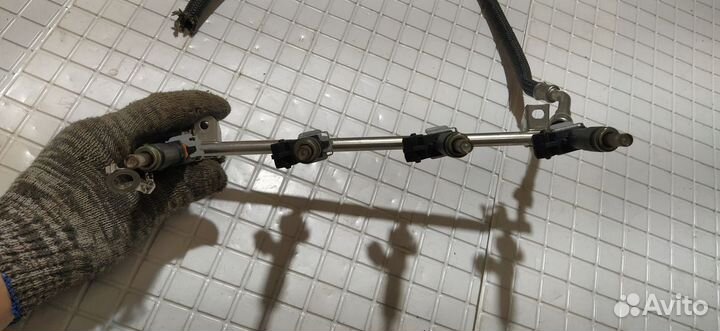 Рейка топливная рампа Chevrolet Cruze 1.8