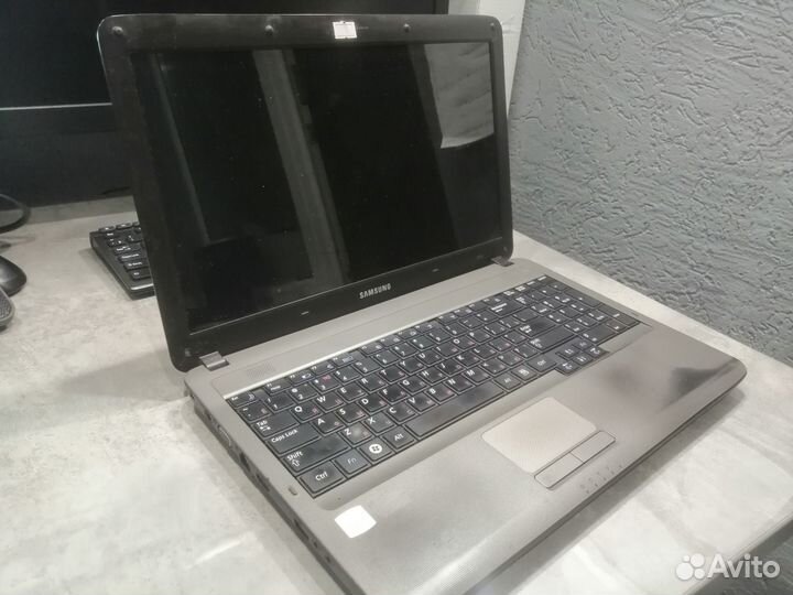 Ноутбук Samsung R540+