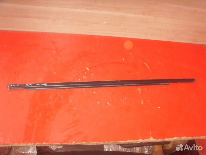 Накладка стекла двери задней Chevrolet Lanos T100