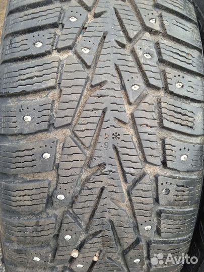 Nokian Tyres Hakkapeliitta 7 SUV 215/65 R16 102T