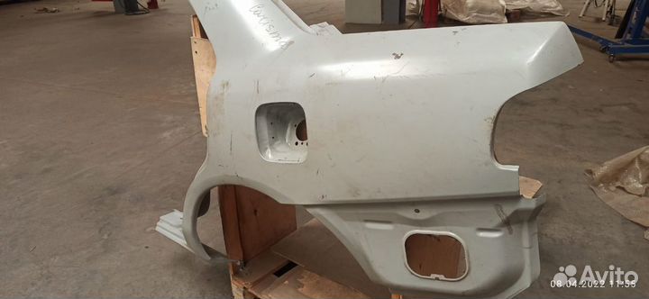 Крыло заднее Mitsubishi Carisma DA1A