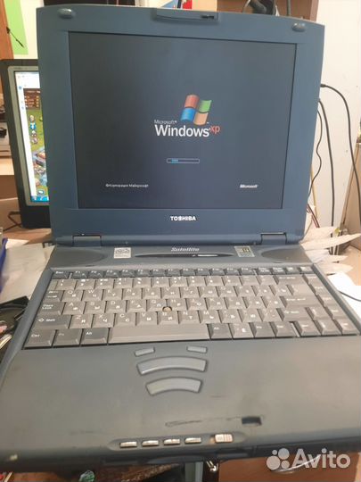 Ноутбук toshiba