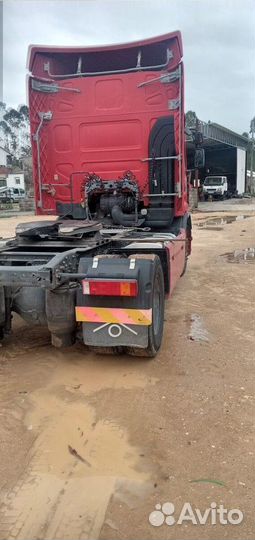 В разборке грузовик Renault, Premium II с 2007