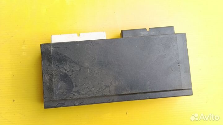 BMW 7 E32 Реле света фар