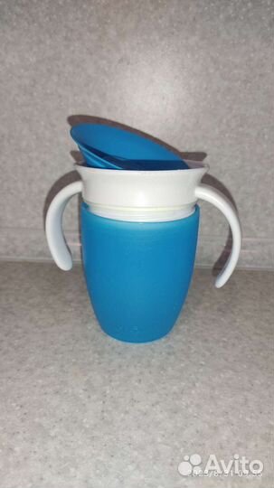 Поильник непроливайка с ручками