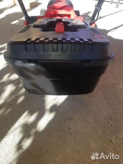 Газонокосилка электрическая