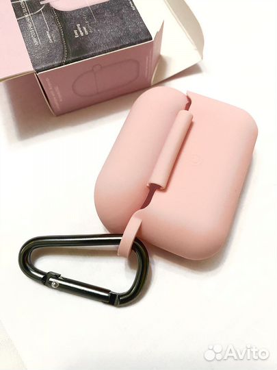 Силиконовый чехол для Airpods pro с карабином