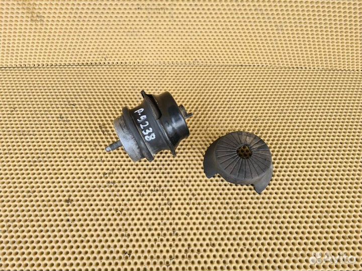 Подушка двигателя передняя Infiniti Ex25 Ex35 Ex37