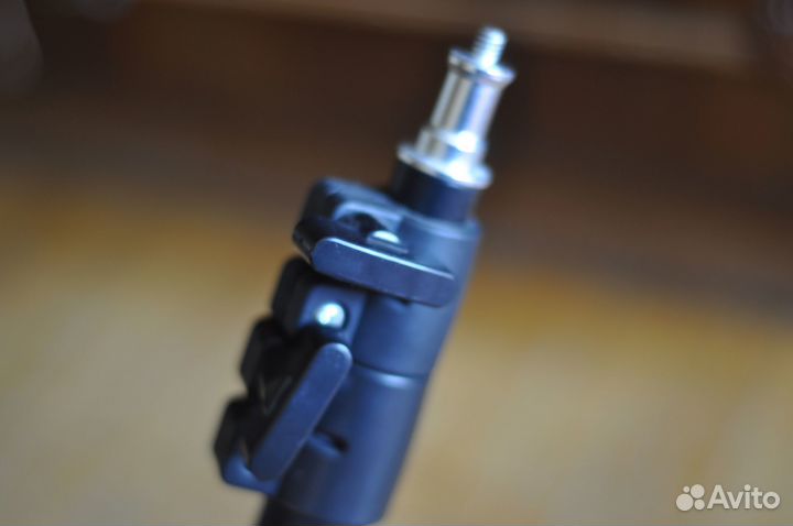 Штатив настольный на струбцине для камеры или свет