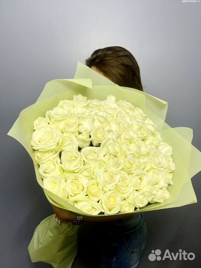 Розы с крупным бутоном