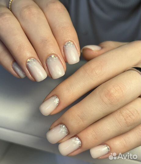 Маникюр с укреплением гелем