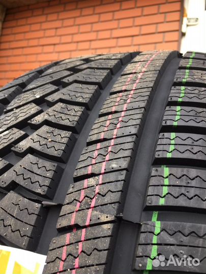 Torque TQ022 245/40 R18 и 265/35 R18 97H