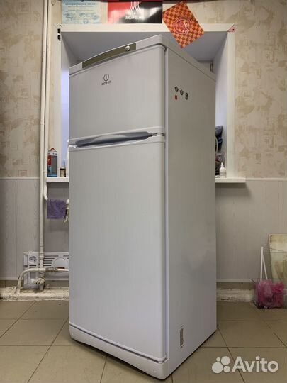 Холодильник Indesit 140x60x60 Доставка