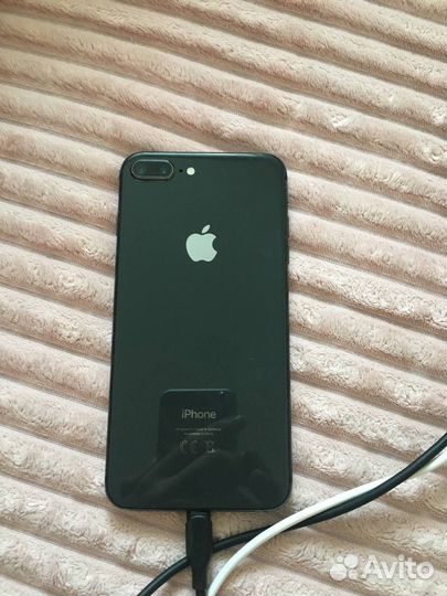 iPhone 8 Plus, 64 ГБ