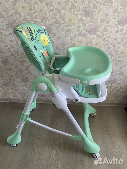 Стол для кормления малыша за 4500