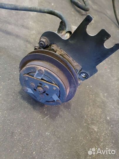 Компрессор кондиционера DAF XF 95