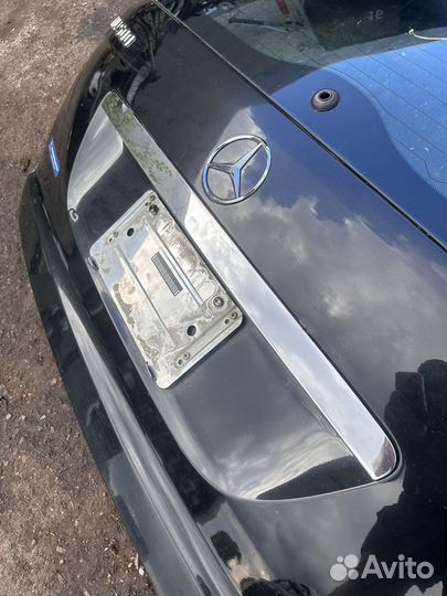 Крышка дверь багажника w164 черная