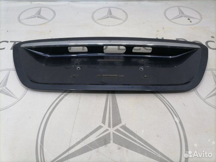Накладка крышки багажника Mercedes-Benz S 320 Cdi