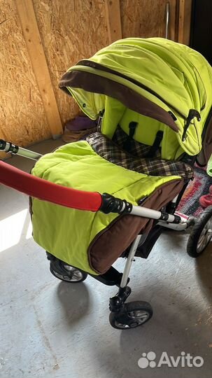 Прогулочная коляска