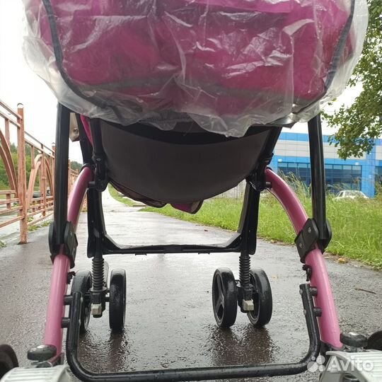 Прогулочная коляска