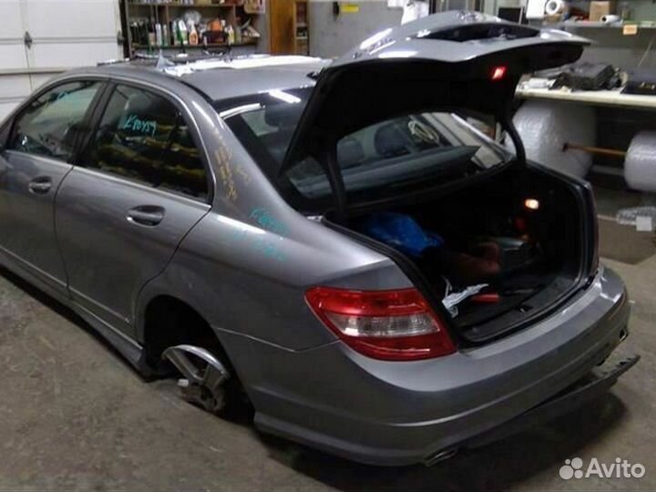 Mercedes Benz W204 C204 AMG 2008 год по болтам