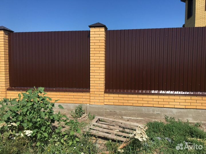 Каменщик занят