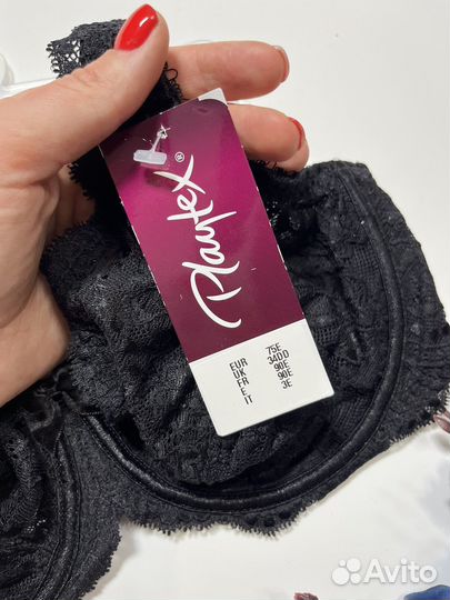 Черный бюстгальтер кружевной 75E Playtex