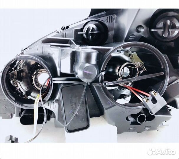 Фара правая на mercedes w204 2006-2015 новая