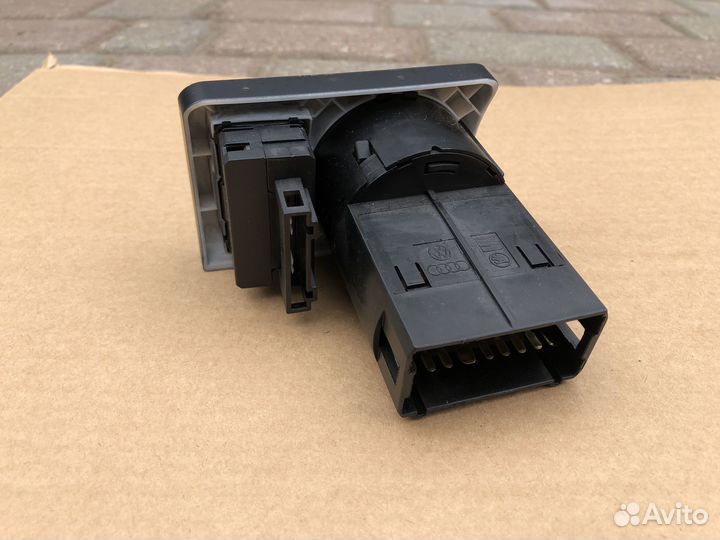 Переключатель света фар на Audi A6 C5