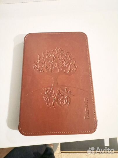 James Cook onyx book