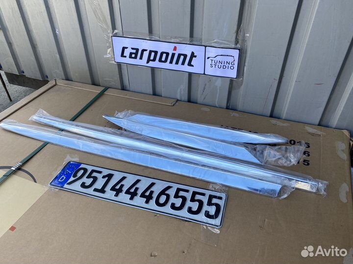 Молдинги дверей Lexus LX570