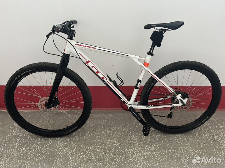 Велосипед GT avalanche elite 2016г. R-27.5