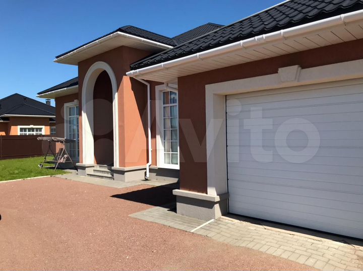 Дом 240 м² на участке 13 сот.