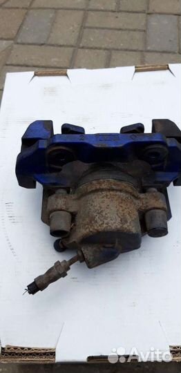 Суппорт передний Ford Fusion